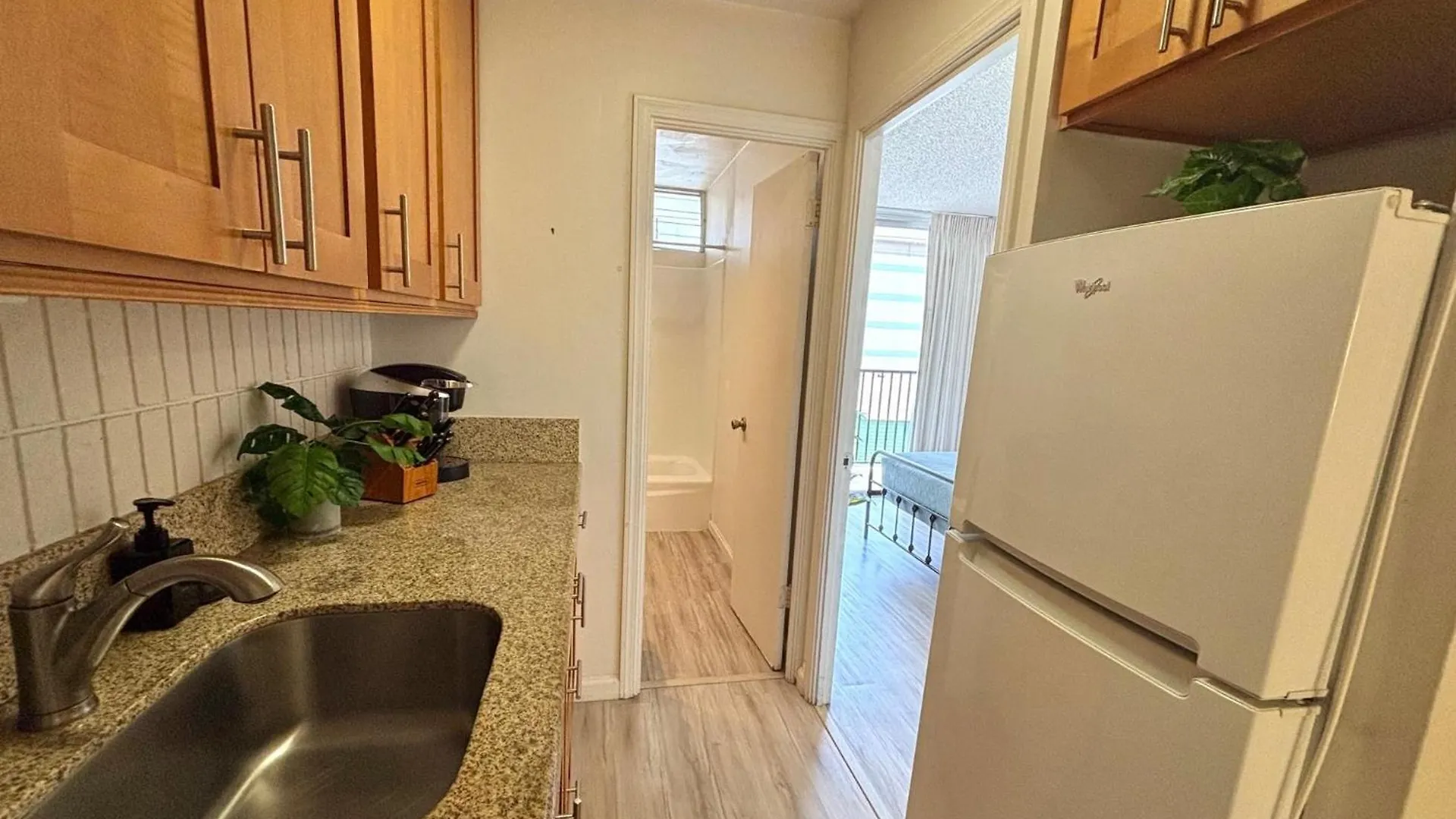 Bright Kalakauan Apartment Condo هونولولو