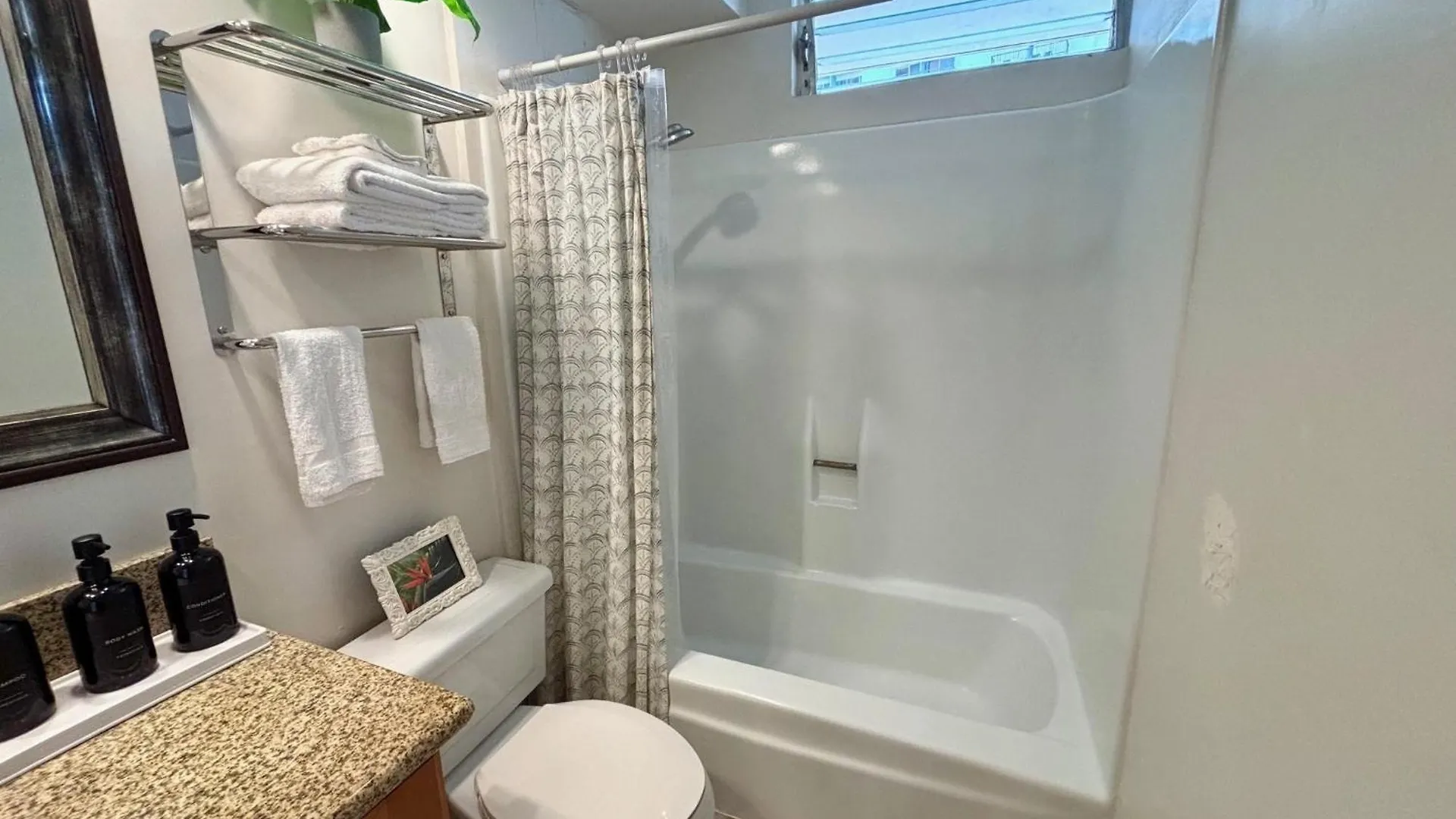 Bright Kalakauan Apartment Condo هونولولو